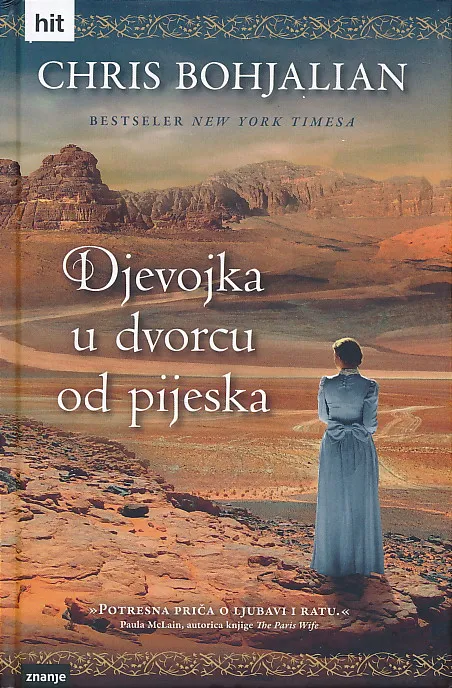 Djevojka u dvorcu od pijeska