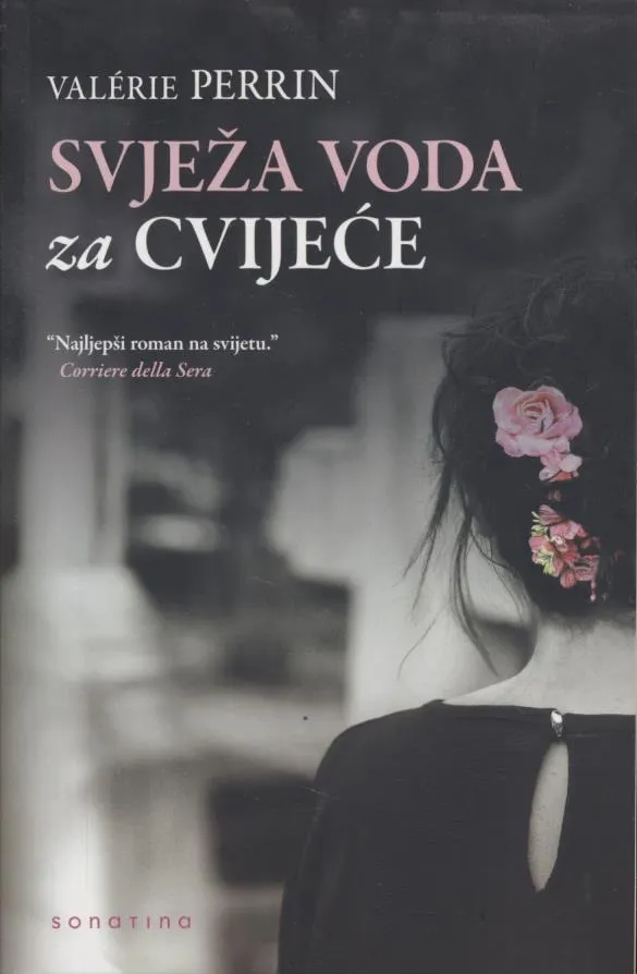 Svježa voda za cvijeće