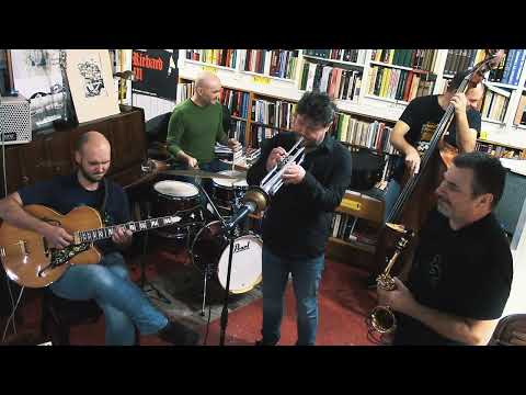 Robert Mikuljan Quintet - Circle