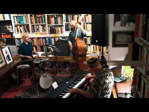 Roberto Magris Trio - My One and Only Love