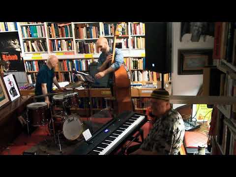 Roberto Magris Trio - What Is This Thing Called Love